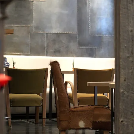 Hidden Hotel 4*