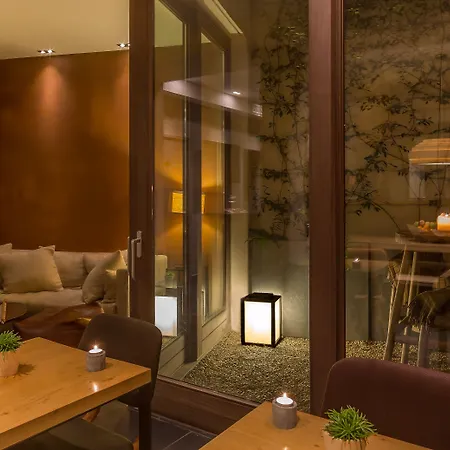 Hotel Hidden Paris